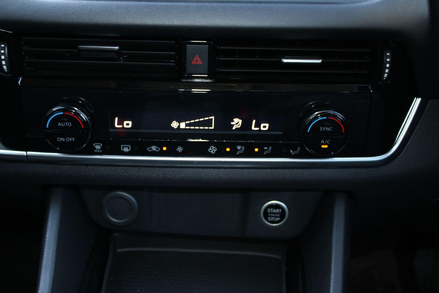 Used Nissan Qashqai for sale - 77783280: Photo 28