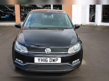Used Volkswagen Polo 2016 for sale - 78184200: Photo