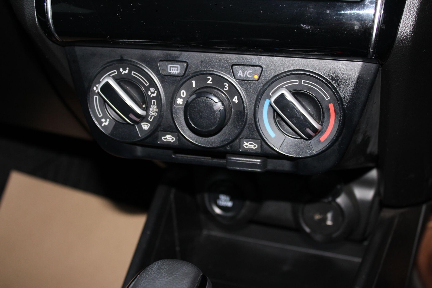 Used Suzuki Swift 2022 for sale - 77278782: Photo 33