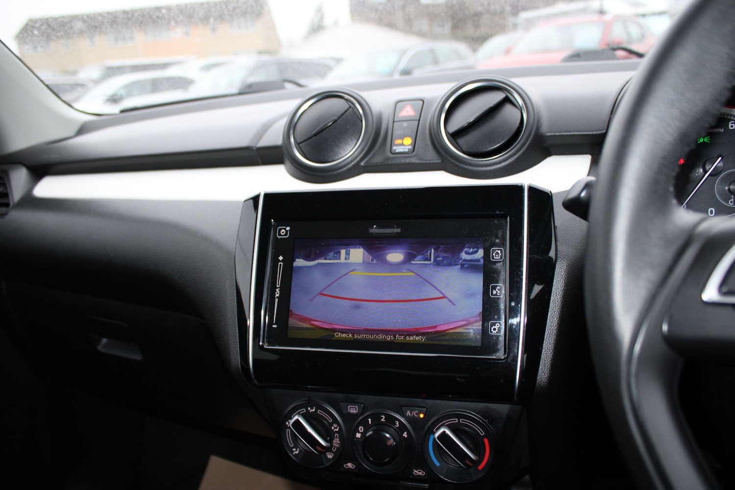 Used Suzuki Swift 2022 for sale - 77278782: Photo 44