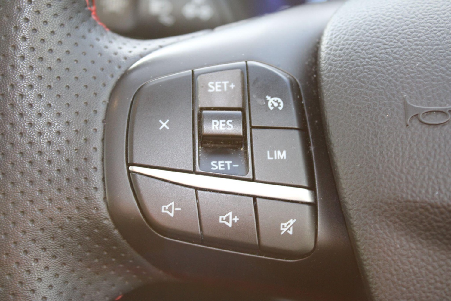 Used Ford Kuga 2022 for sale - 76499606: Photo 34