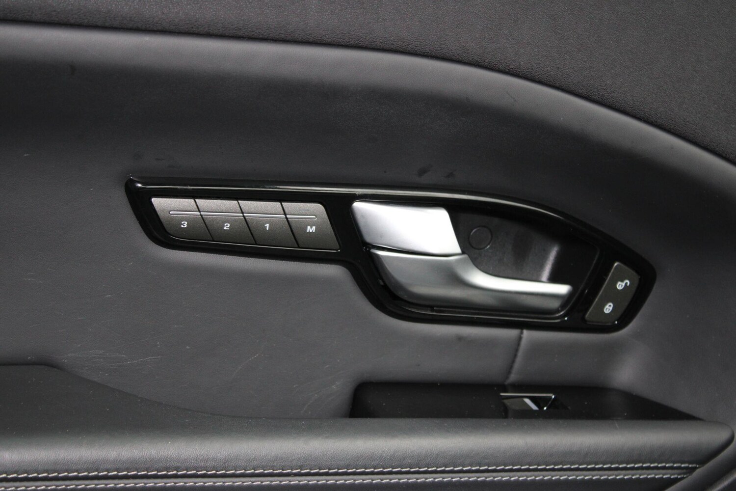 Used Land Rover Range Rover Evoque 2017 for sale - 77330660: Photo 47