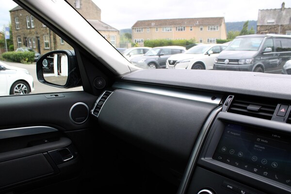 Used Land Rover Discovery 2019 for sale - 74498335: Photo 27