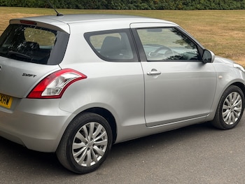 Used Suzuki Swift 2012 for sale - 79620910: Photo