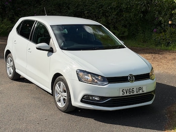 Used Volkswagen Polo 2016 for sale - 78764833: Photo