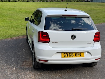 Used Volkswagen Polo 2016 for sale - 78764833: Photo