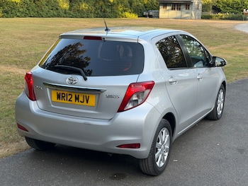 Used Toyota Yaris 2012 for sale - 79404801: Photo