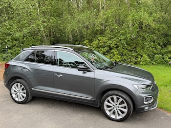 Used Volkswagen T-Roc 2018 for sale - 78765127: Photo