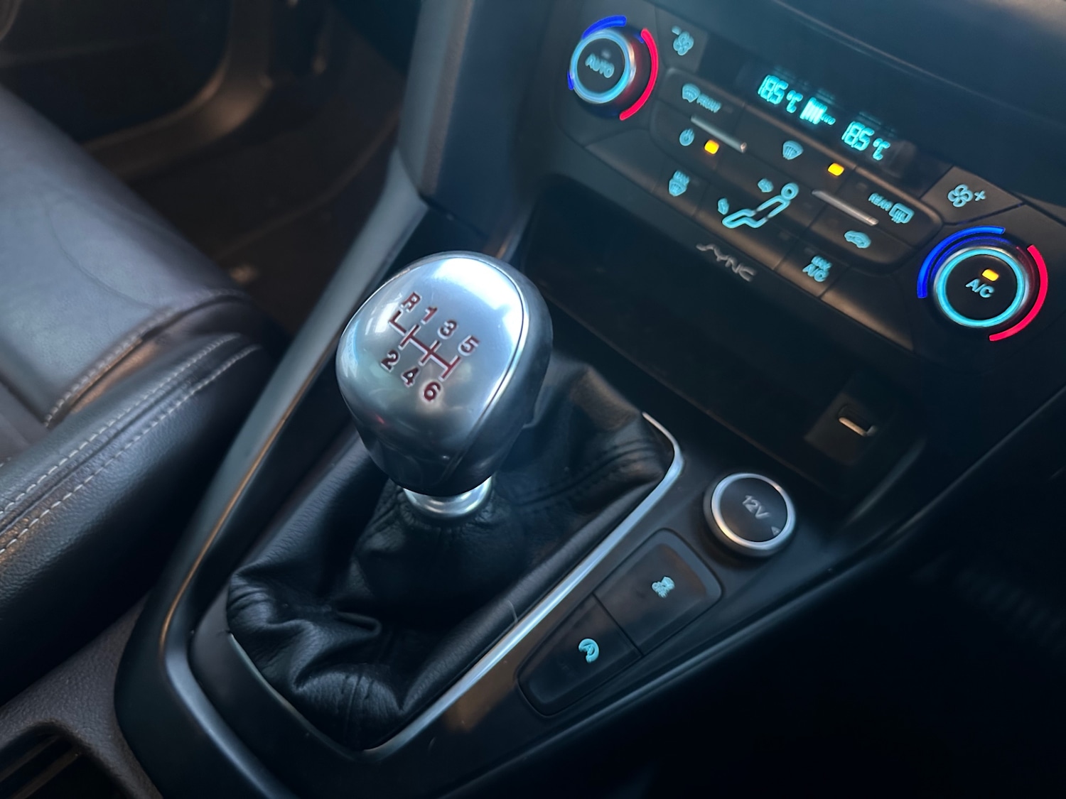 Used Ford Focus 2015 for sale - 76564886: Photo 17