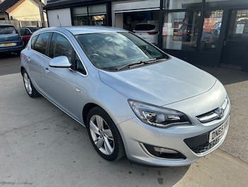 Used Vauxhall Astra 2015 for sale - 77662522: Photo