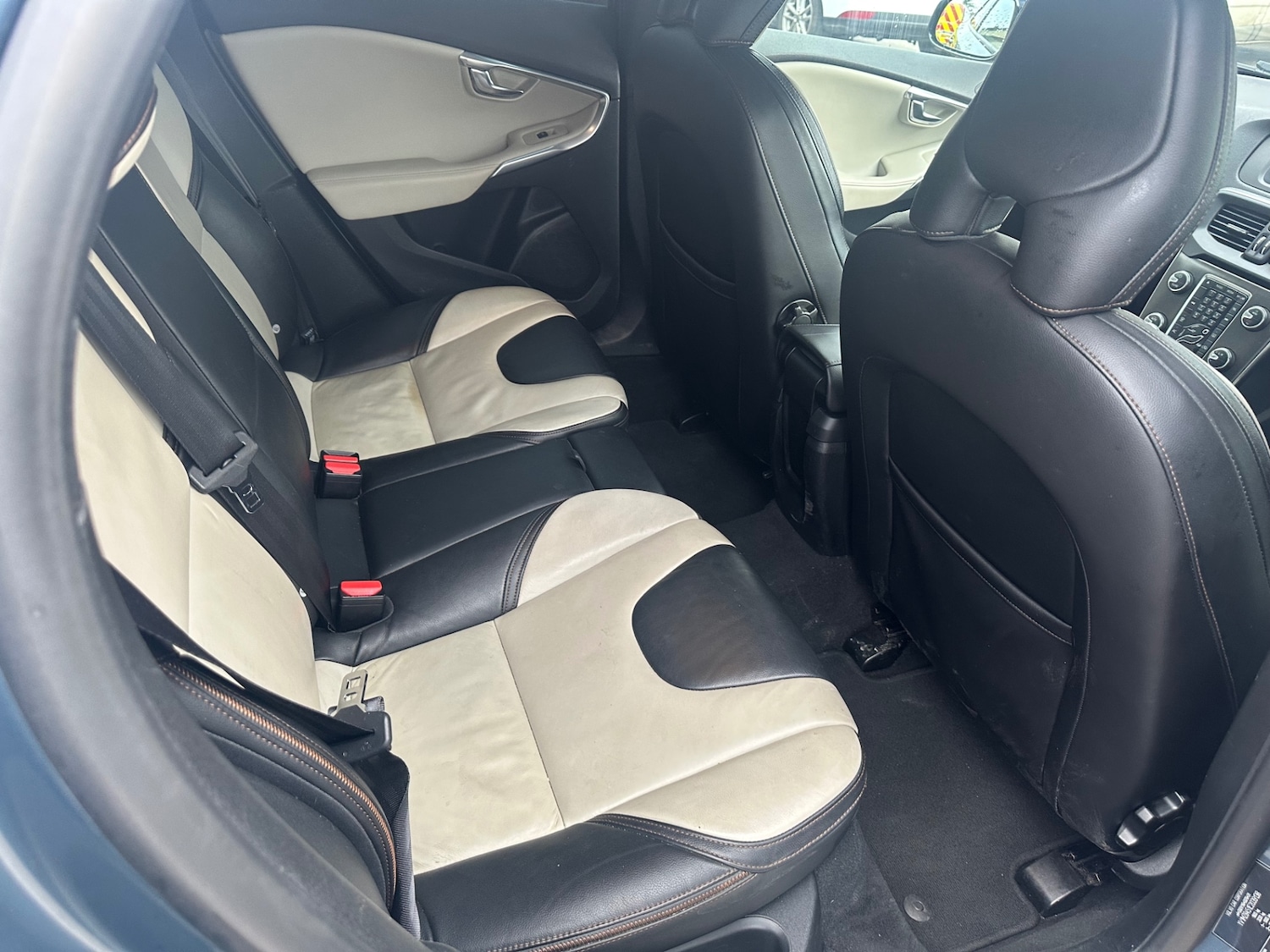 Used Volvo V40 2013 for sale - 77323472: Photo 12