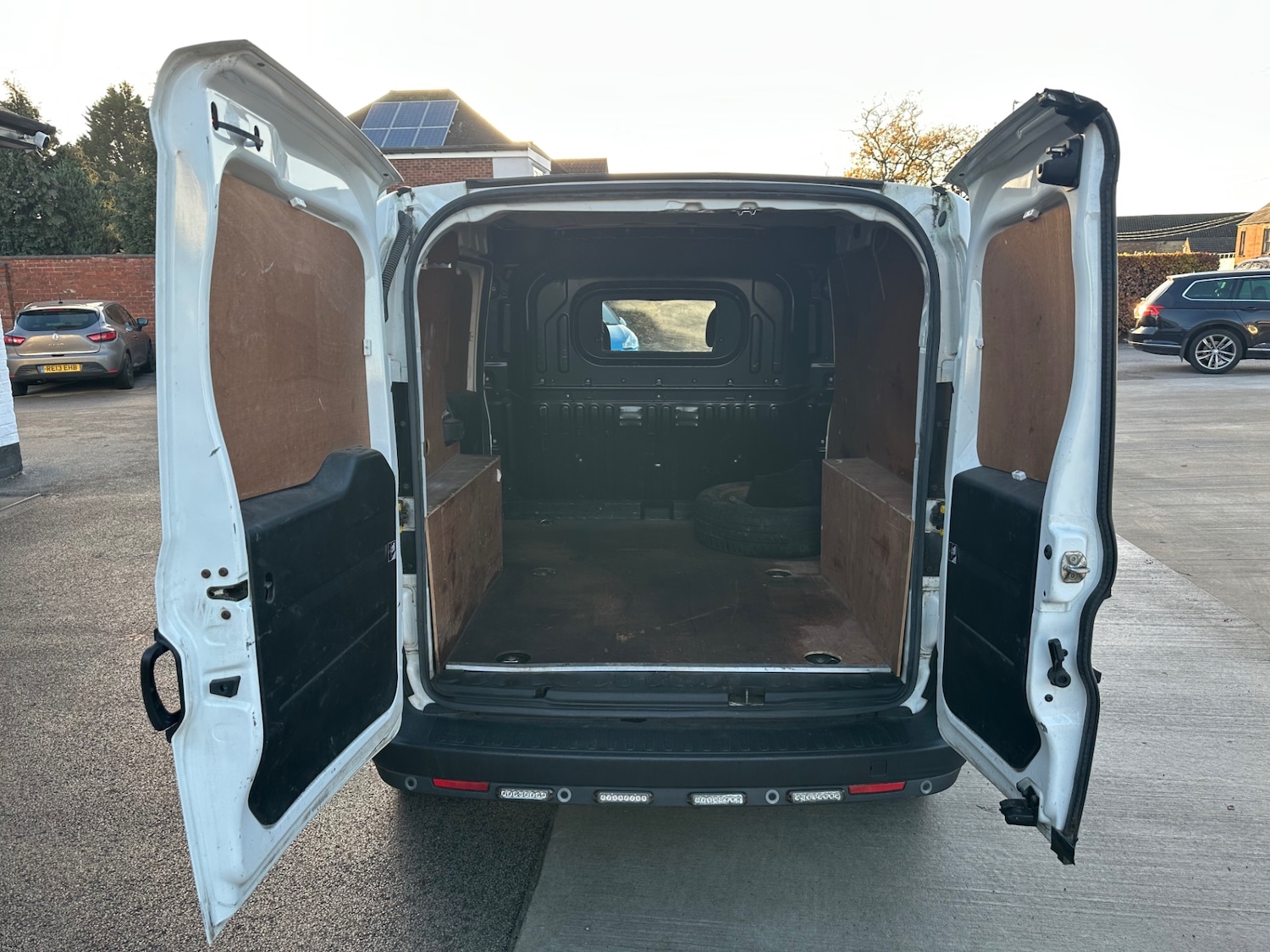 Used Fiat Doblo 2017 for sale - 76207620: Photo 14