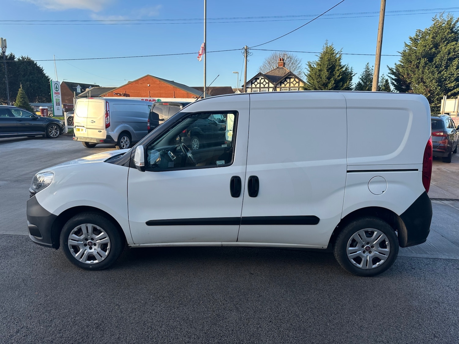 Used Fiat Doblo 2017 for sale - 76207620: Photo 6