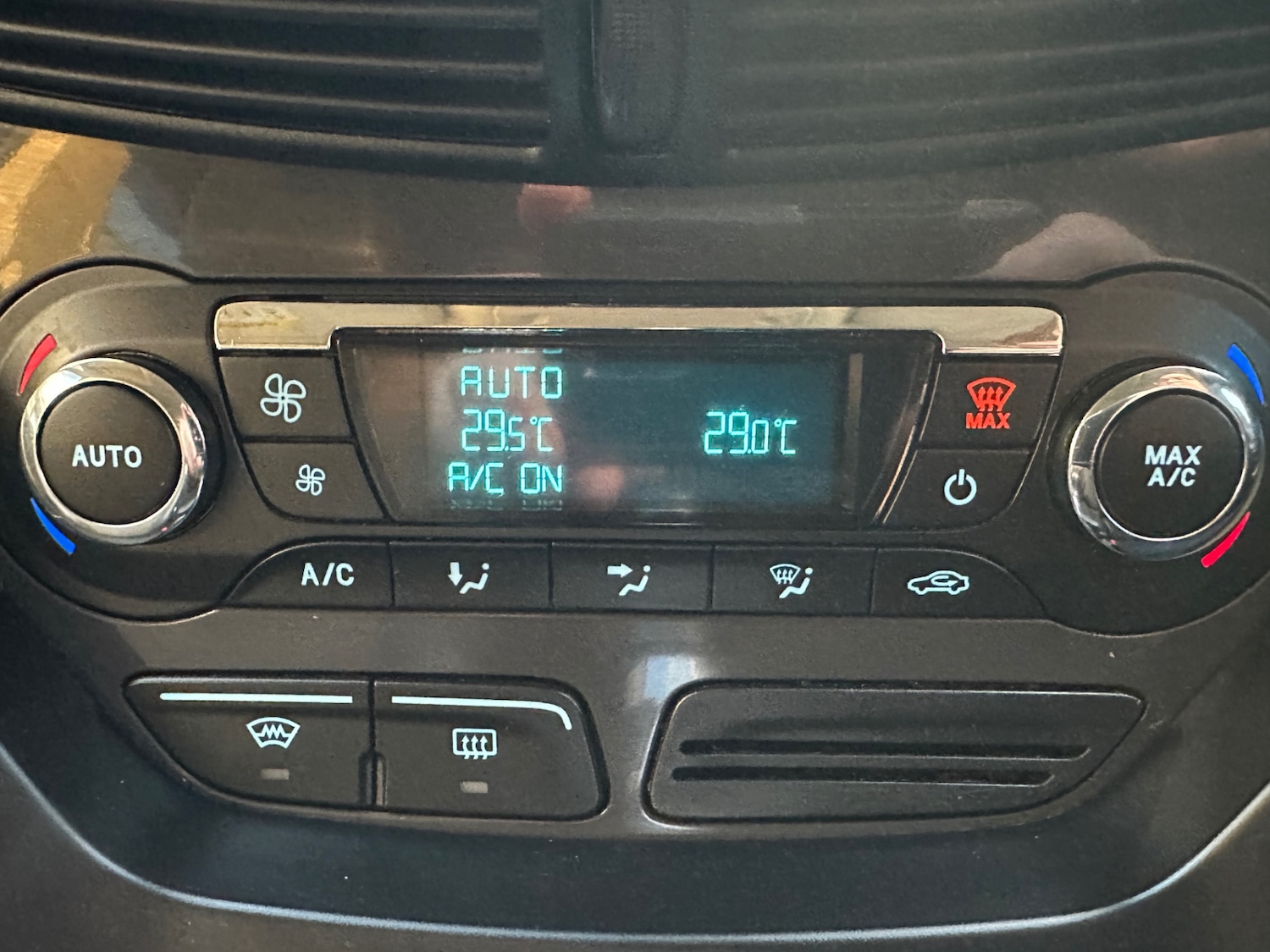 Used Ford Kuga 2014 for sale - 77541735: Photo 18