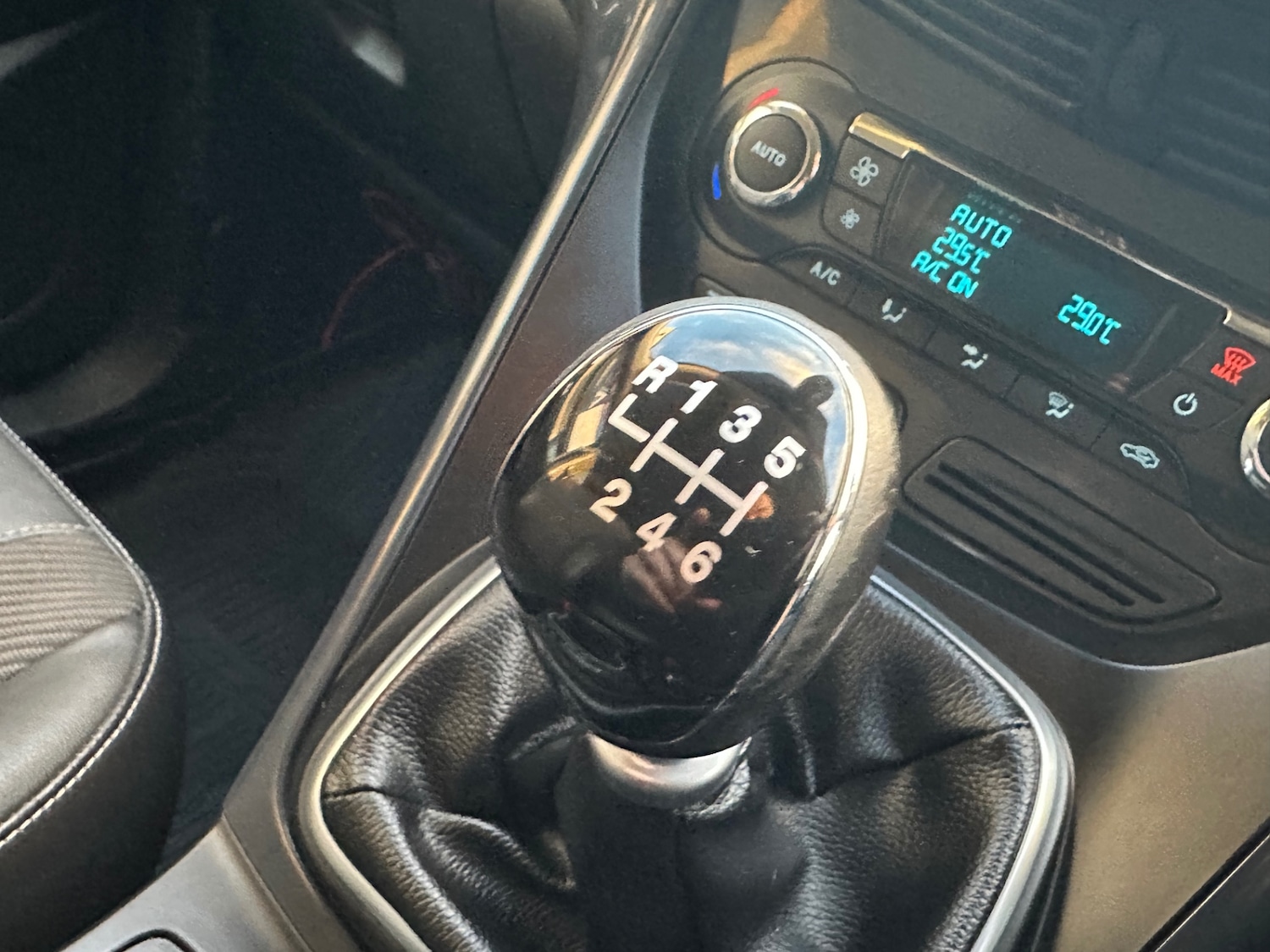 Used Ford Kuga 2014 for sale - 77541735: Photo 19