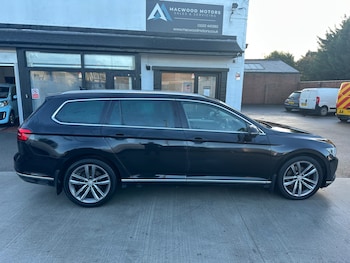 Used Volkswagen Passat 2016 for sale - 76556674: Photo