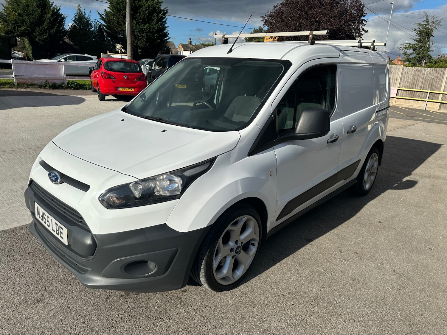 Used Ford Transit Connect 2015 for sale - 76064518: Photo 11