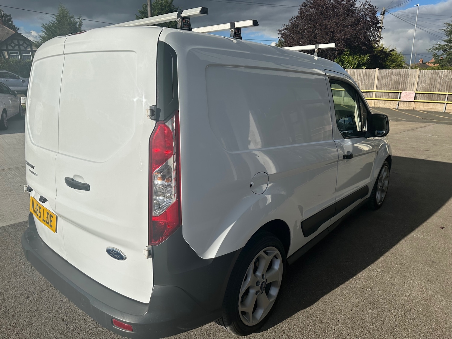 Used Ford Transit Connect 2015 for sale - 76064518: Photo 19