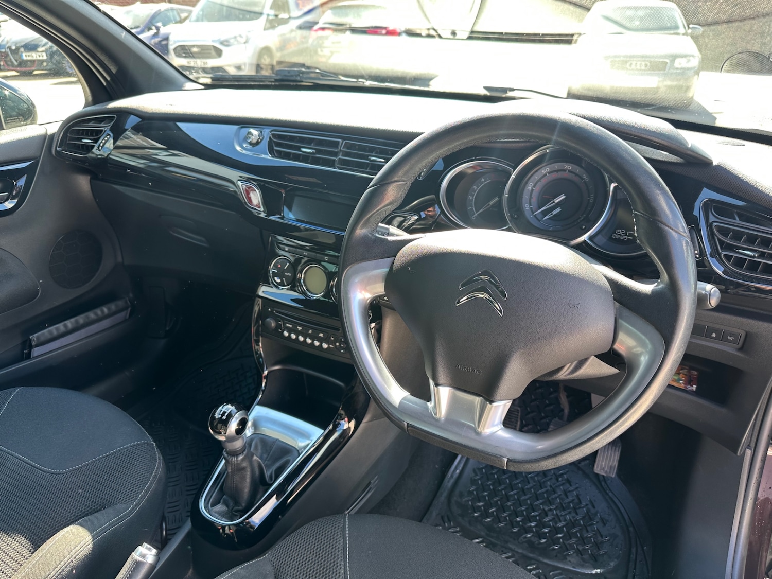 Used Citroen DS3 2015 for sale - 78106044: Photo 12