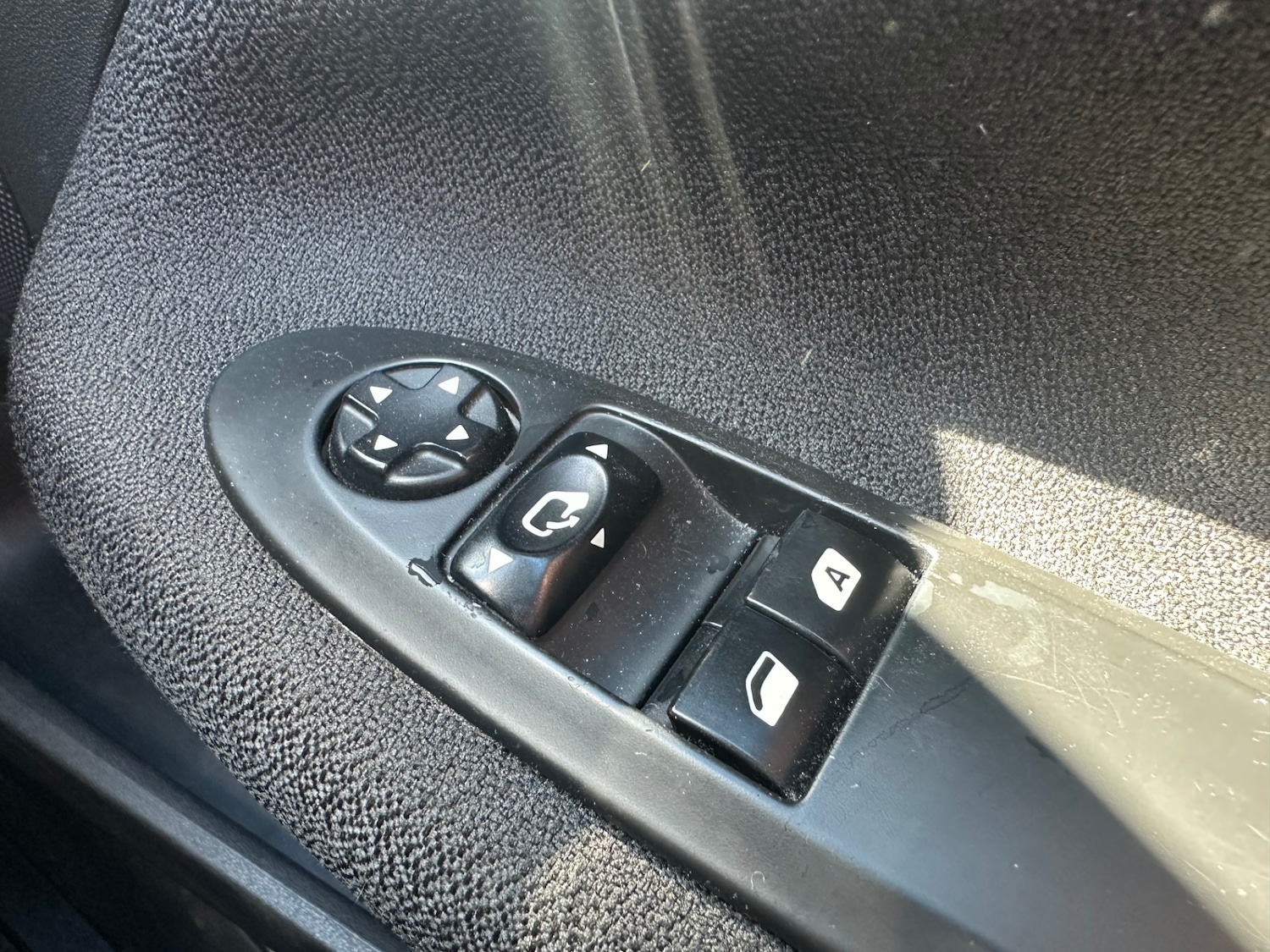 Used Citroen DS3 2015 for sale - 78106044: Photo 17