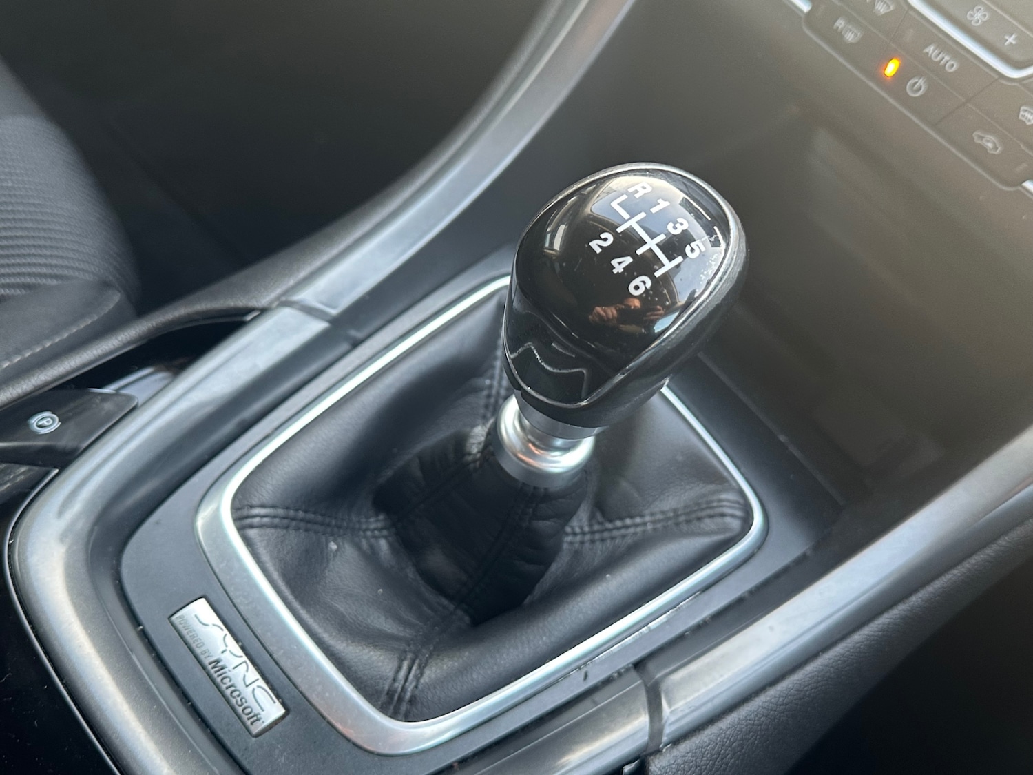 Used Ford Mondeo 2015 for sale - 76567461: Photo 23