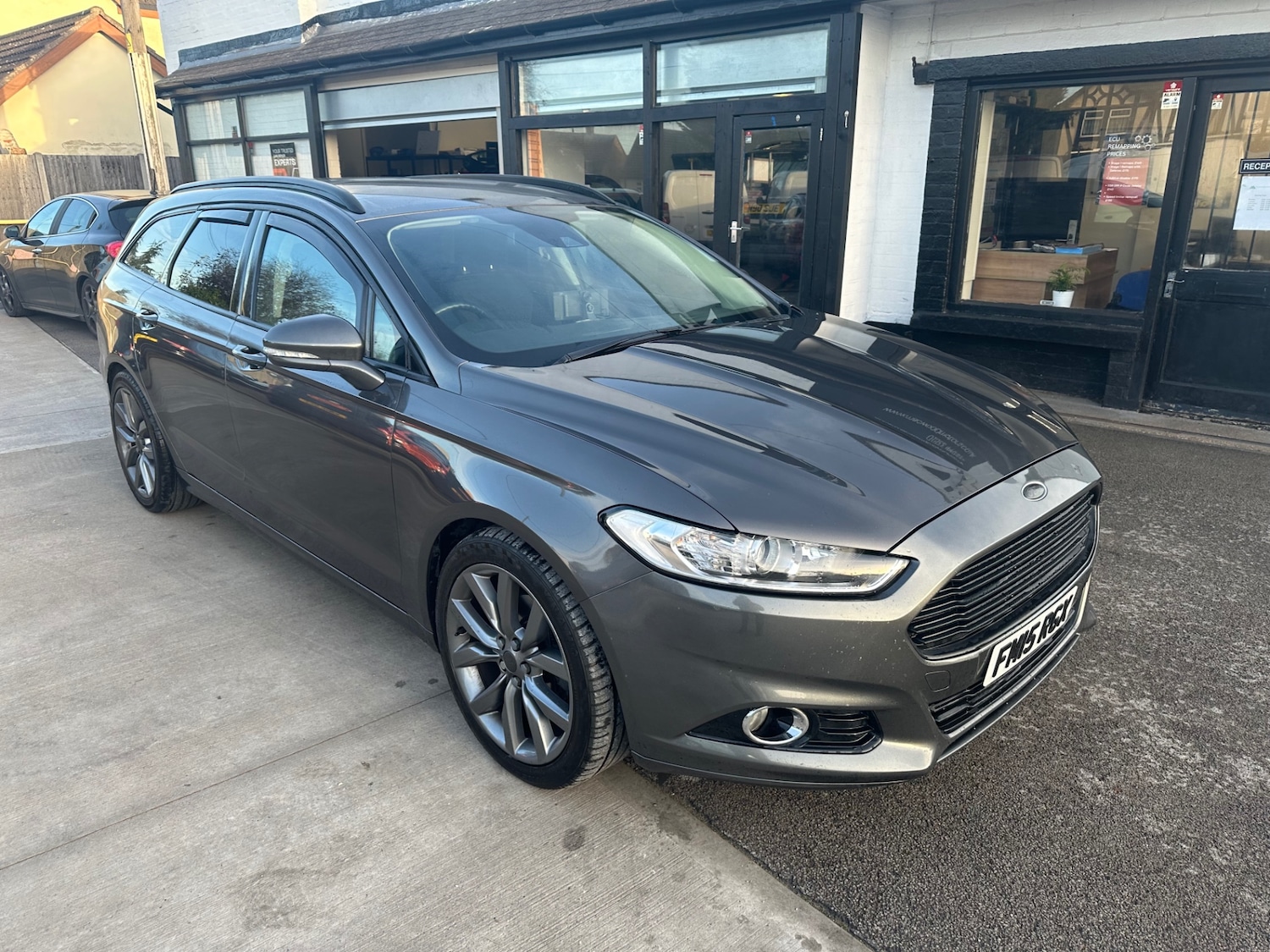 Used Ford Mondeo 2015 for sale - 76567461: Photo 6