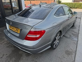 Used Mercedes-Benz C Class 2014 for sale - 79648971: Photo