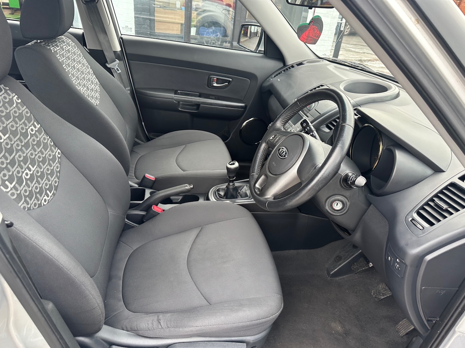 Used Kia Soul 2010 for sale - 76855356: Photo 14