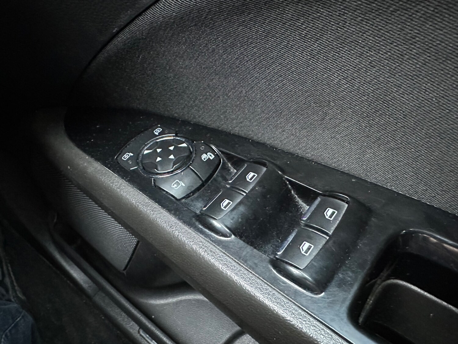 Used Ford Mondeo 2015 for sale - 77445537: Photo 16