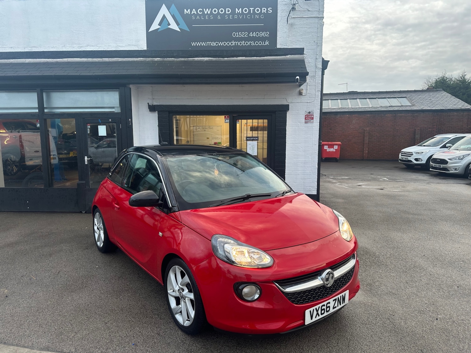 Used Vauxhall ADAM 2016 for sale - 77159077: Photo 2