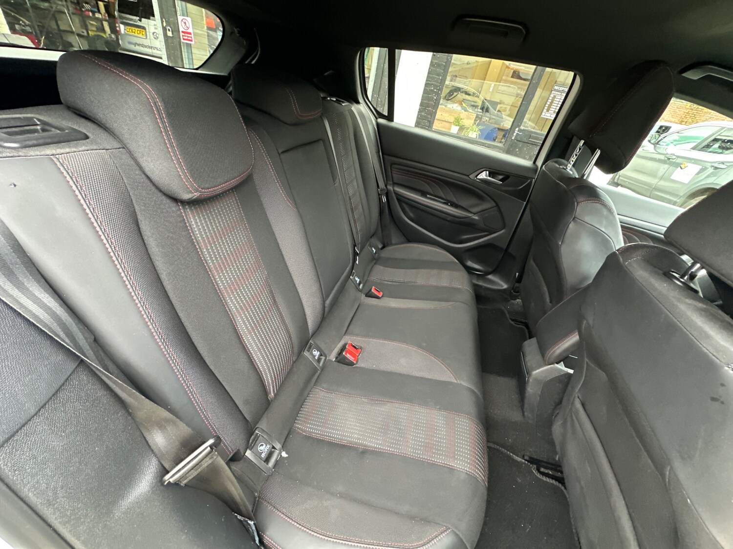 Used Peugeot 308 2017 for sale - 77774964: Photo 13