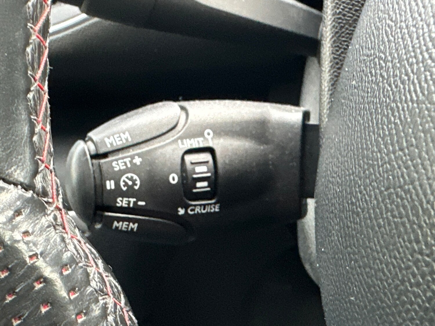 Used Peugeot 308 2017 for sale - 77774964: Photo 25