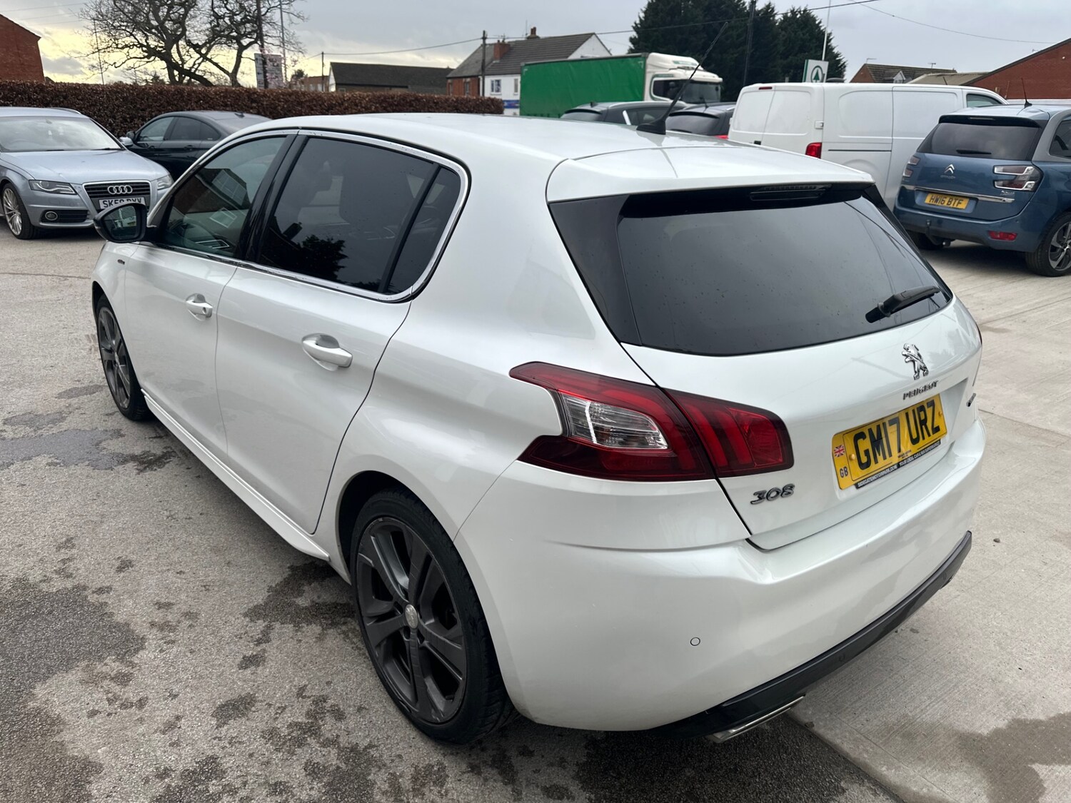 Used Peugeot 308 2017 for sale - 77774964: Photo 9
