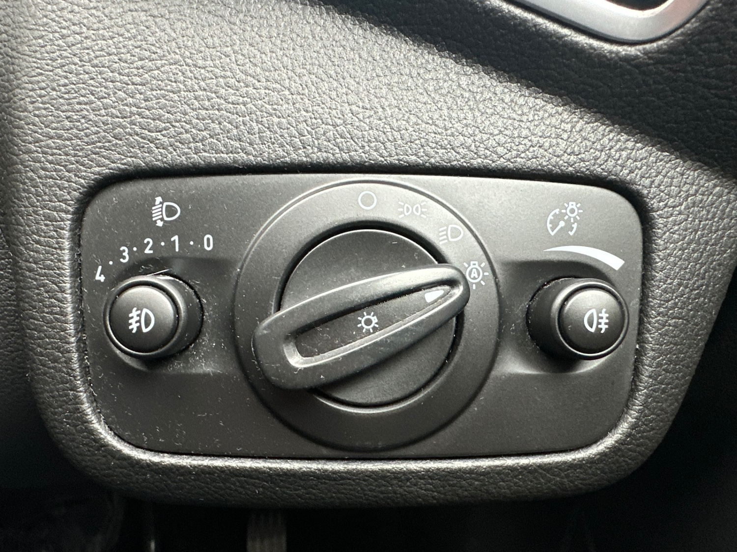 Used Ford Kuga 2014 for sale - 77446325: Photo 18