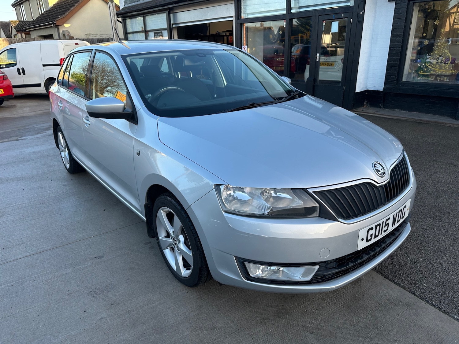 Used Skoda Rapid Spaceback 2015 for sale - 77003787: Photo 4