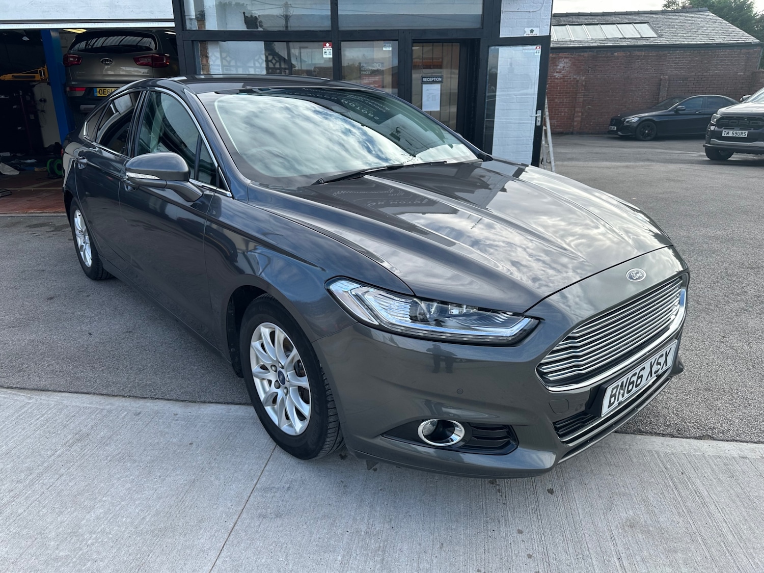 Used Ford Mondeo 2016 for sale - 76339322: Photo 1
