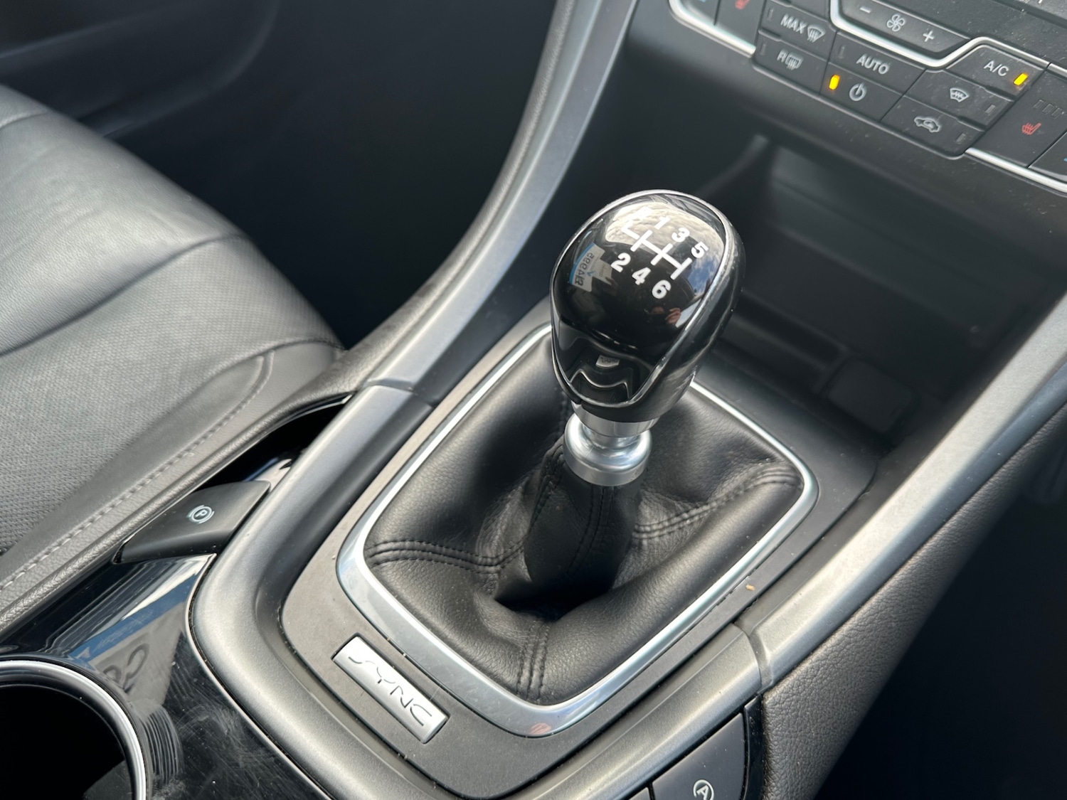 Used Ford Mondeo 2016 for sale - 76339322: Photo 26