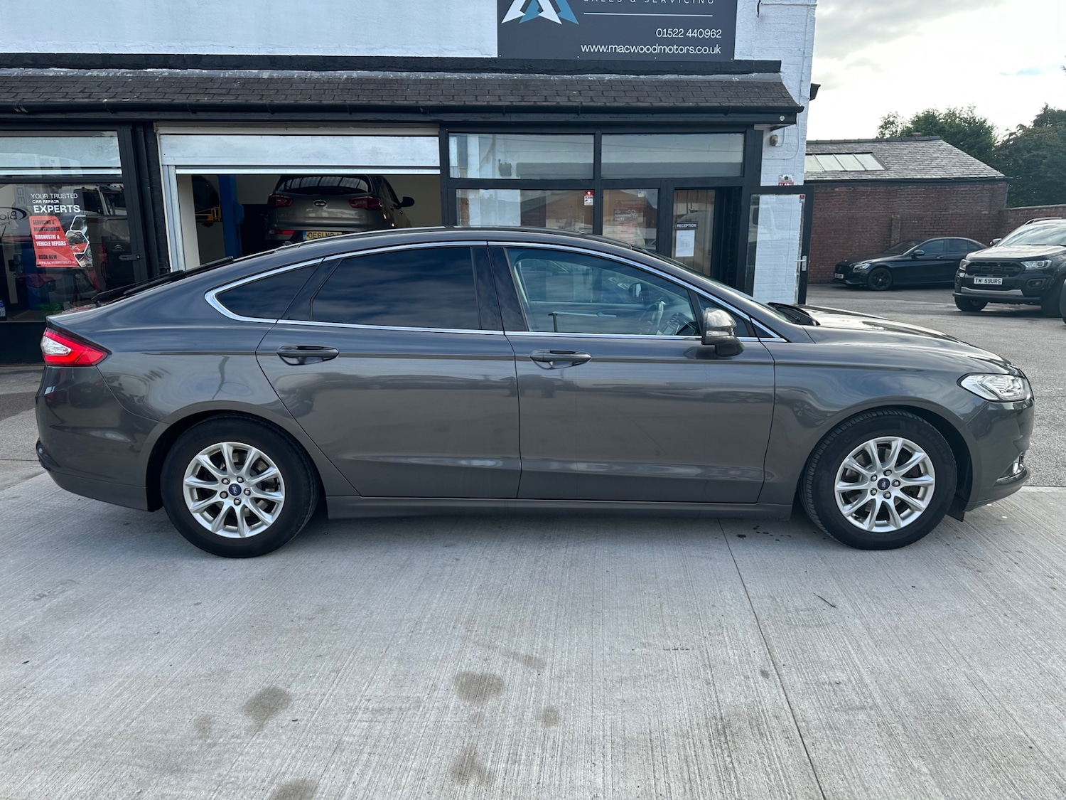 Used Ford Mondeo 2016 for sale - 76339322: Photo 3
