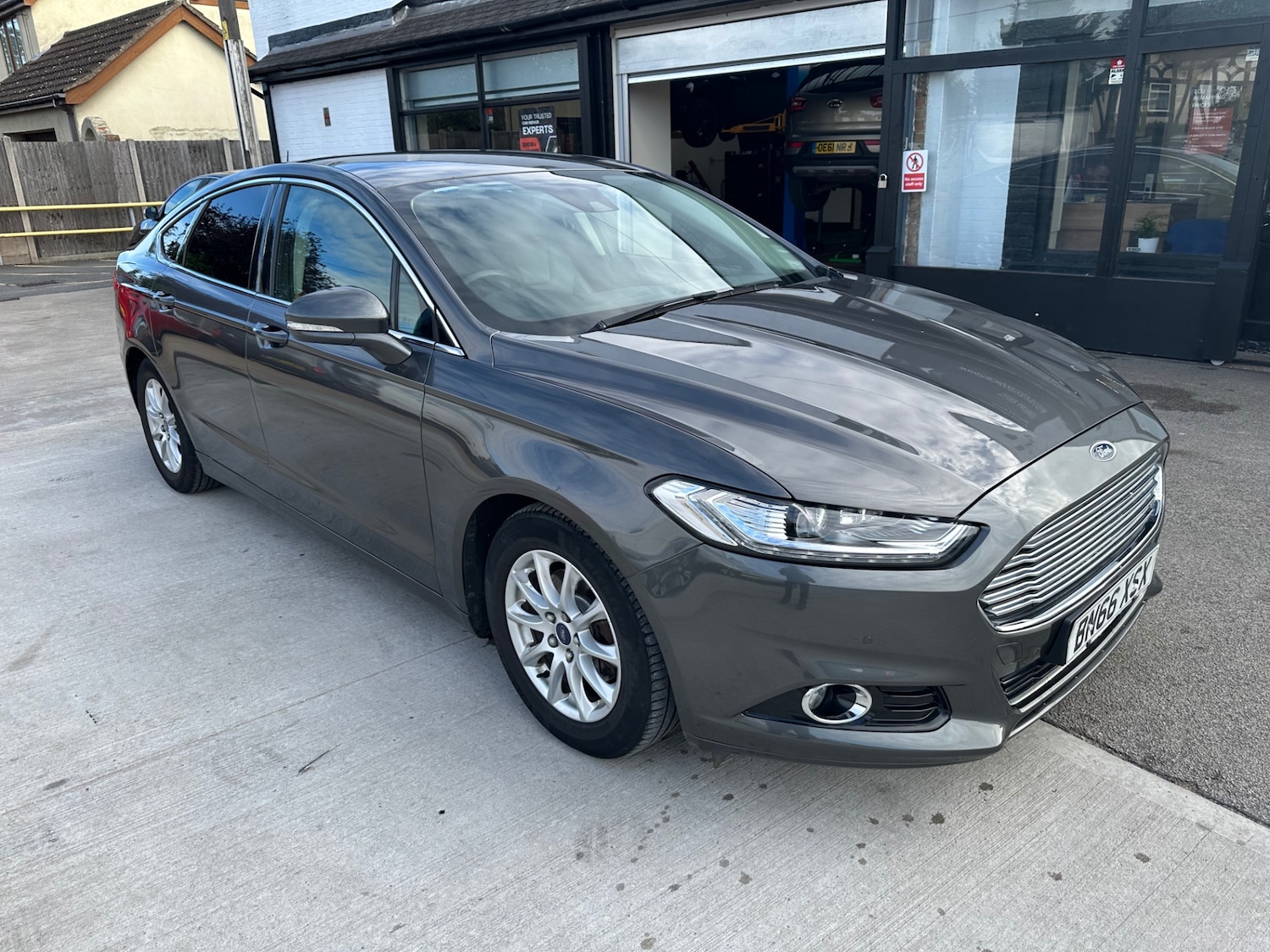 Used Ford Mondeo 2016 for sale - 76339322: Photo 4