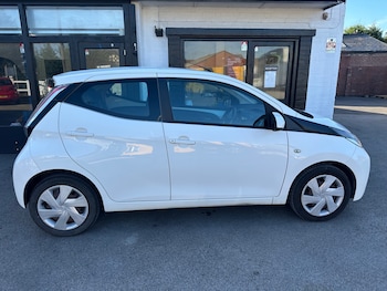 Used Toyota AYGO 2016 for sale - 75734444: Photo
