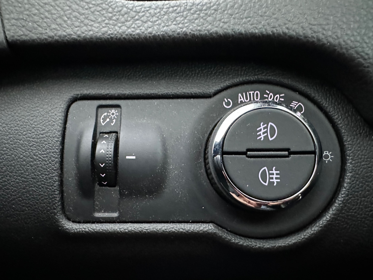 Used Vauxhall Insignia 2016 for sale - 76464583: Photo 10