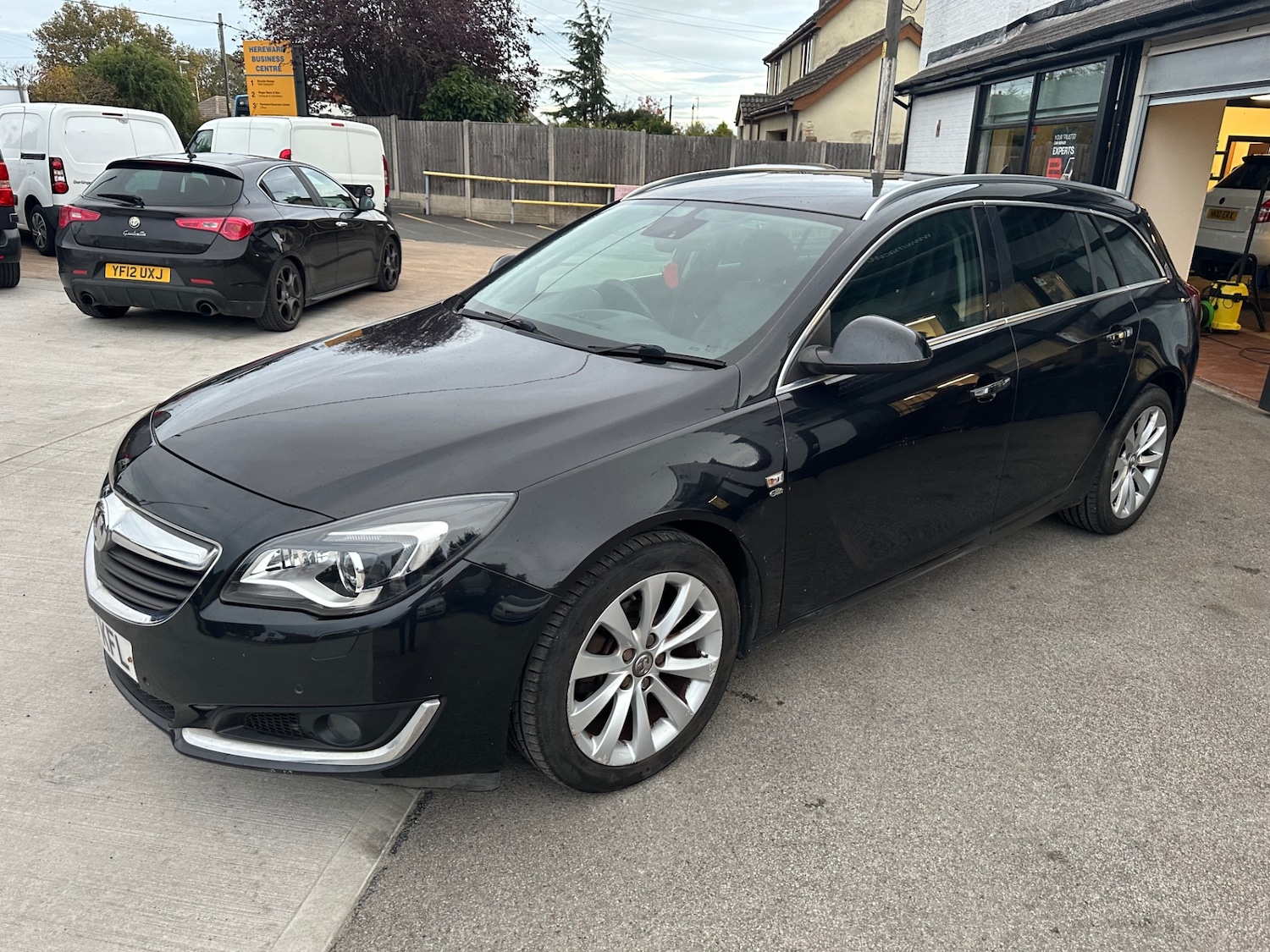 Used Vauxhall Insignia 2016 for sale - 76464583: Photo 5