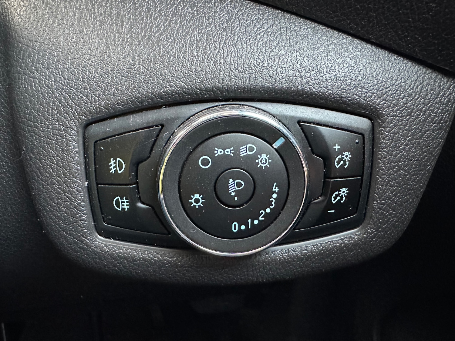 Used Ford Transit Connect 2017 for sale - 76461509: Photo 18