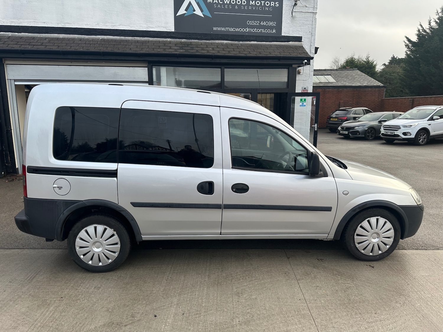 Used Vauxhall Combo 2010 for sale - 77233215: Photo 10