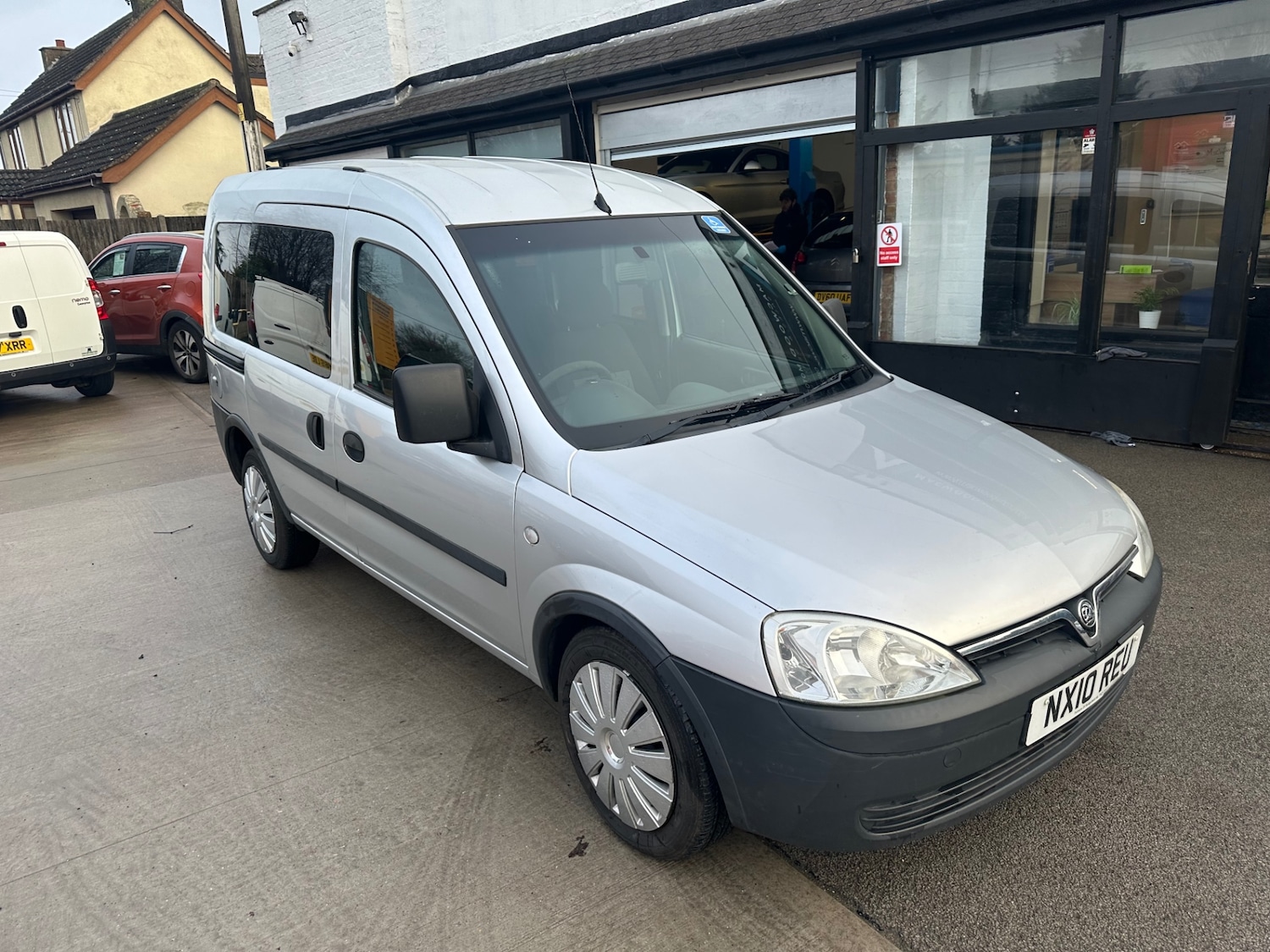 Used Vauxhall Combo 2010 for sale - 77233215: Photo 3