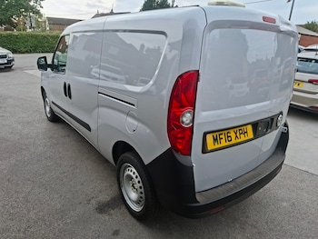 Used Vauxhall Combo 2016 for sale - 79408537: Photo