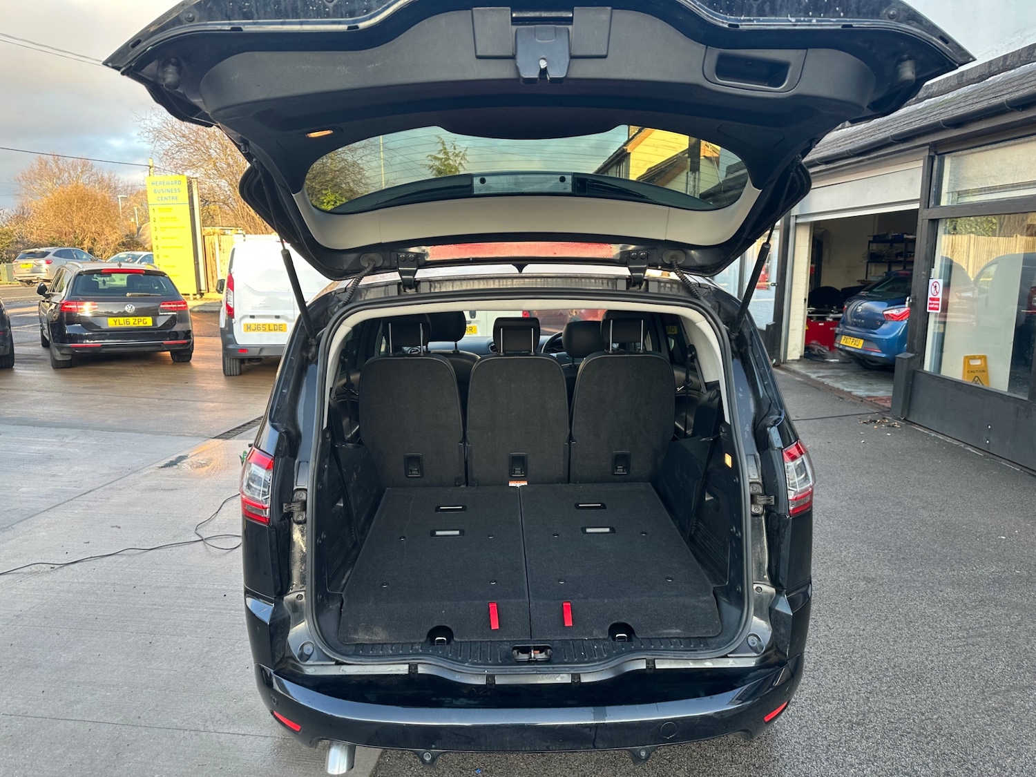 Used Ford S-Max 2014 for sale - 77206863: Photo 10