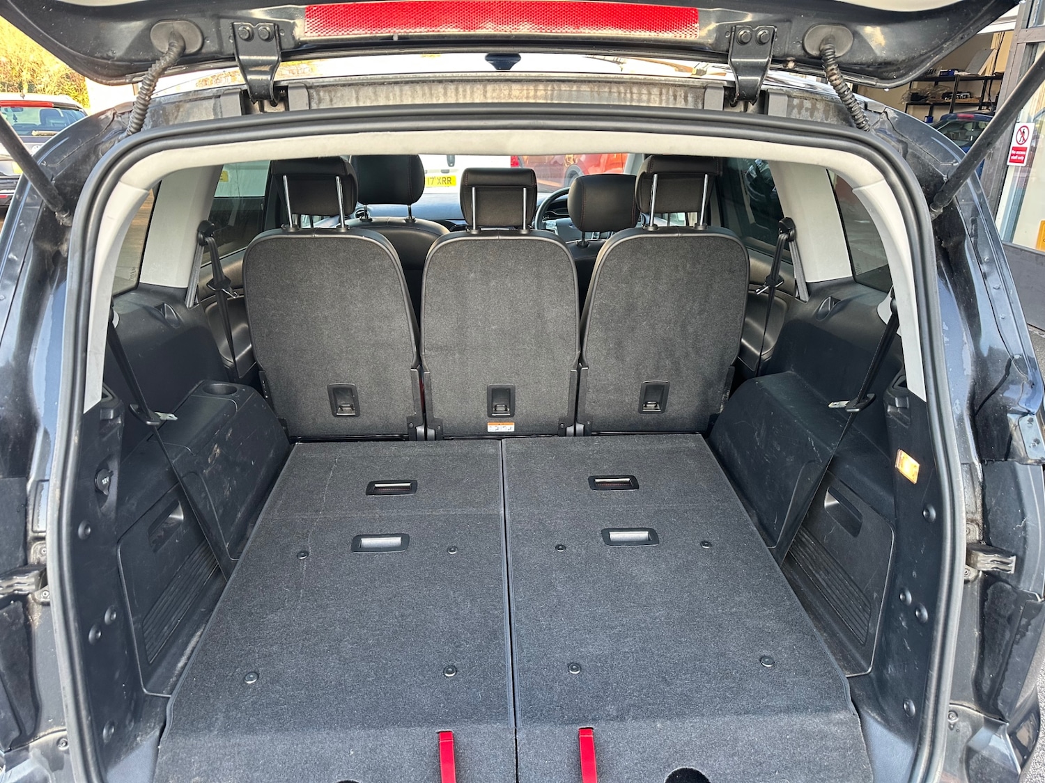 Used Ford S-Max 2014 for sale - 77206863: Photo 11