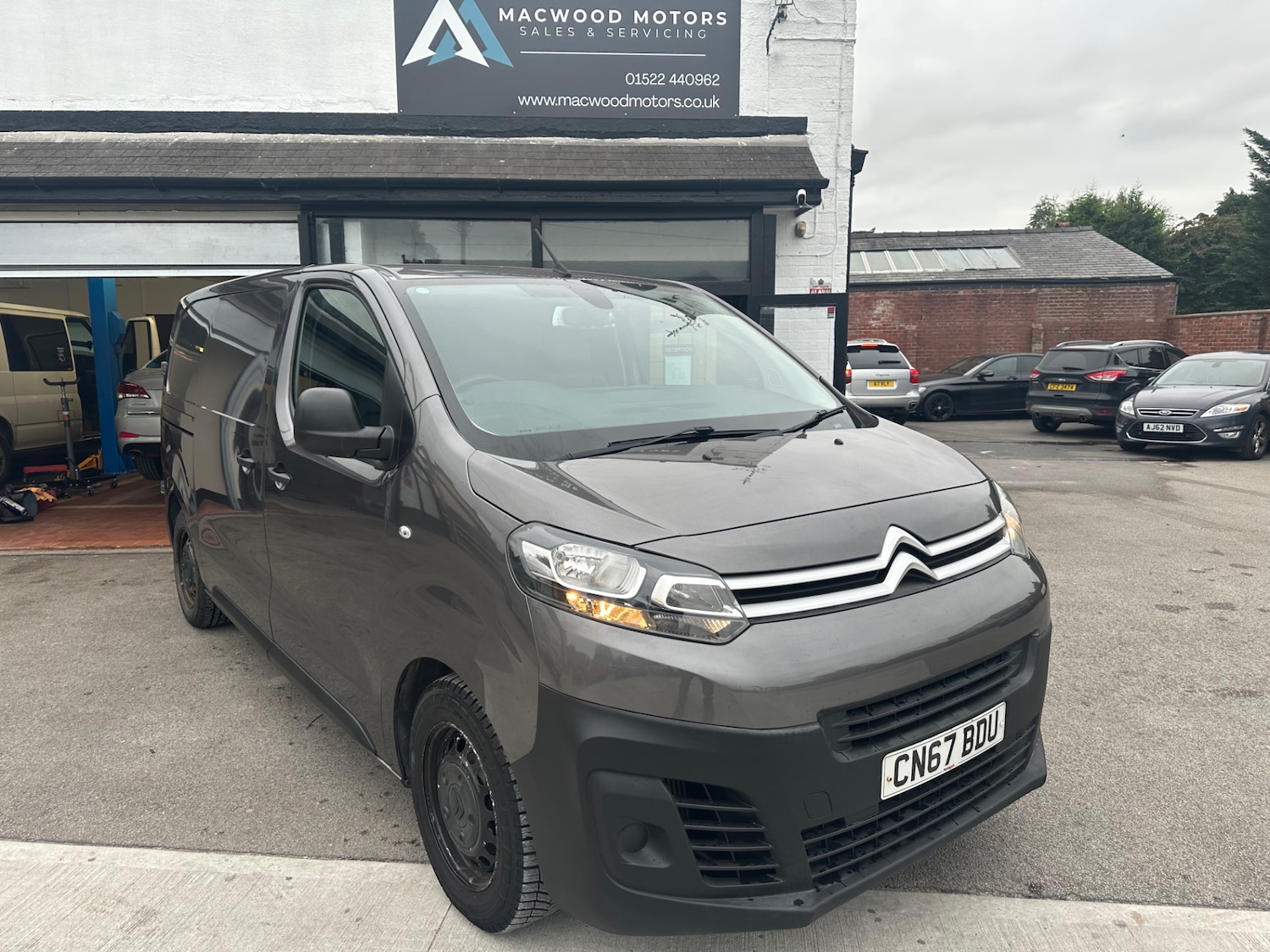 Used Citroen Dispatch 2017 for sale - 76275932: Photo 1