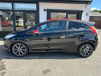 Used Ford Fiesta 2015 for sale - 75794957: Photo